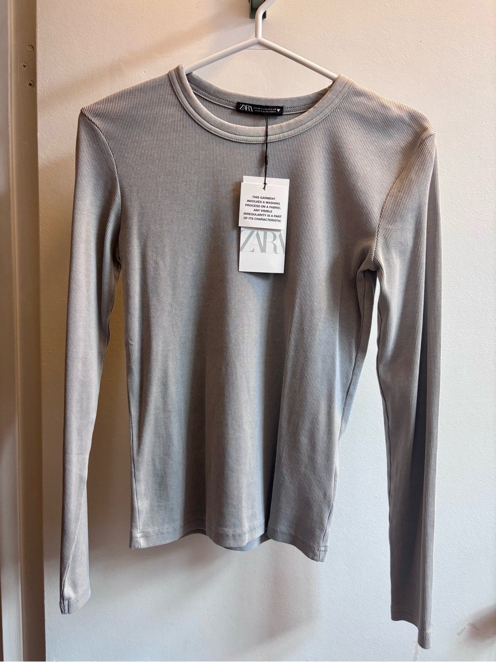 ZARA Gray Long Sleeve Ribbed Top